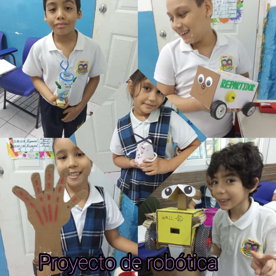 Niños en la piscina adaptada 4